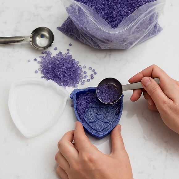 Ariat Logo Silicone Freshie Mold – Glitter Blue - Picture 3 of 5